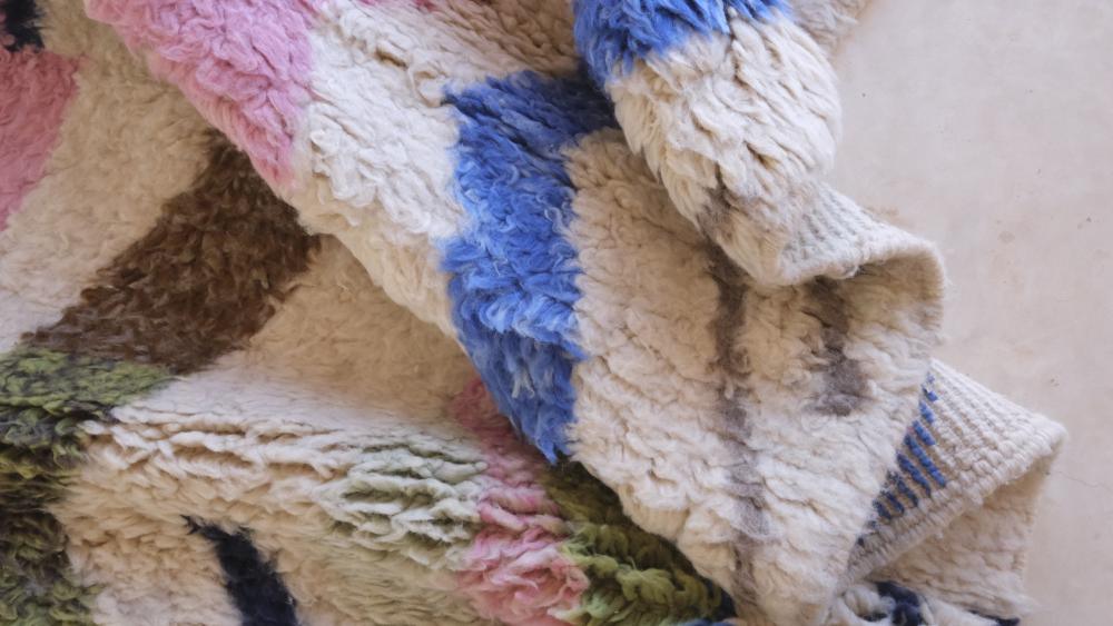 Moroccan Shaggy Wool Rug 9.4 x 7 ft / 285 x 215 cm - Surcoma