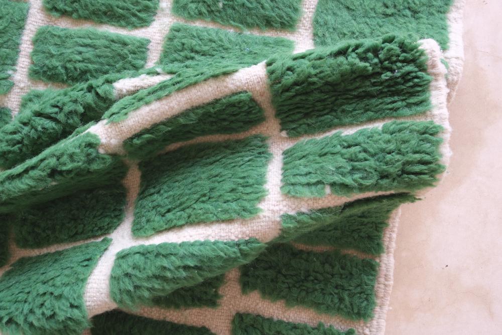 Moroccan Green Checkered Wool Rug 9.4 x 6.5 ft / 288 x 200 cm - Surcoma