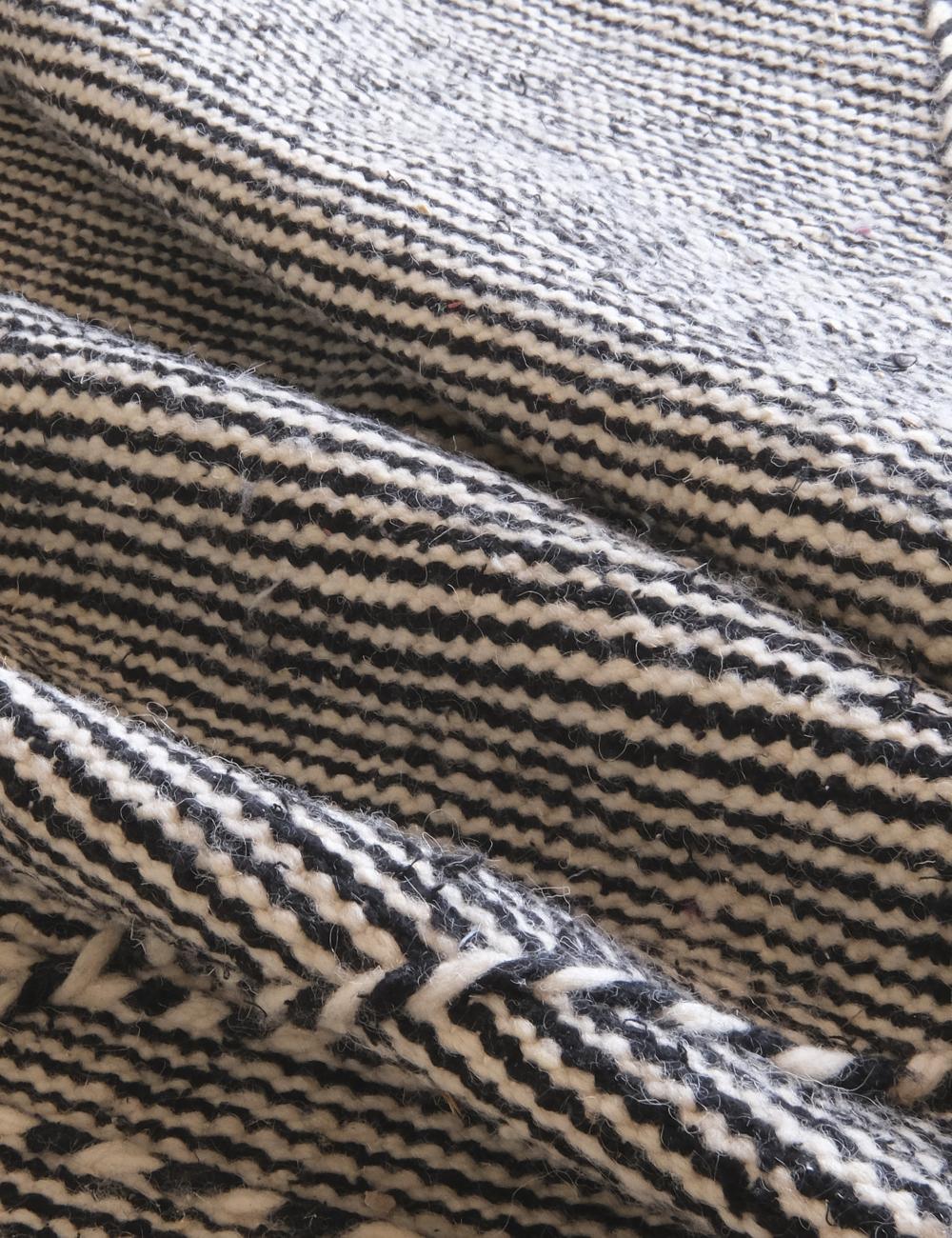 Moroccan Kilim Zanafi 10.5 x 7 ft / 320 x 214 cm - Surcoma