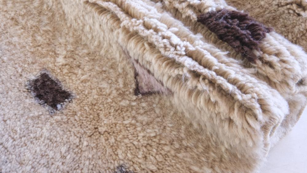 Moroccan Modern Beni MRirt Rug 8.4 x 5.6 ft / 255 x 173 cm - Surcoma