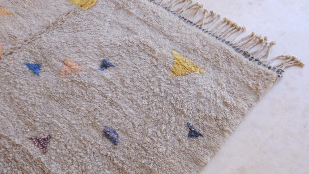 Moroccan Modern Beni MRirt Rug 8.4 x 5.6 ft / 255 x 173 cm - Surcoma