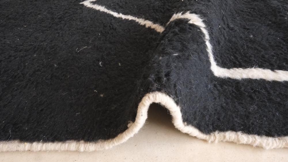 Moroccan Modern Black Wool Rug 9.7 x 6.5 ft / 297 x 200 cm - Surcoma