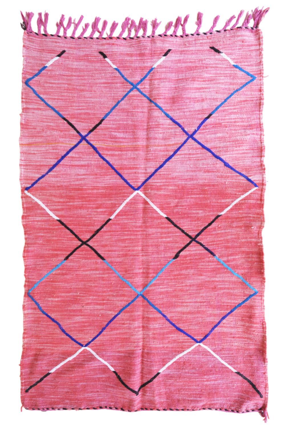 Moroccan Modern Pink Small kilim rug 5.1 x 3.2 ft / 154 x 98 cm - Surcoma