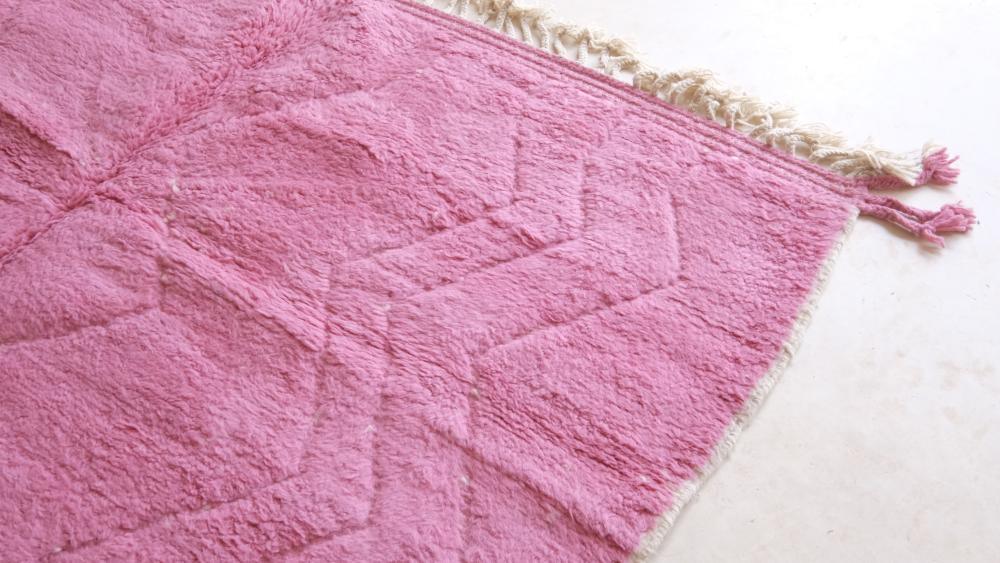 Moroccan Modern Pink Wool Rug 9.7 x 6.6 ft / 296 x 204 cm - Surcoma