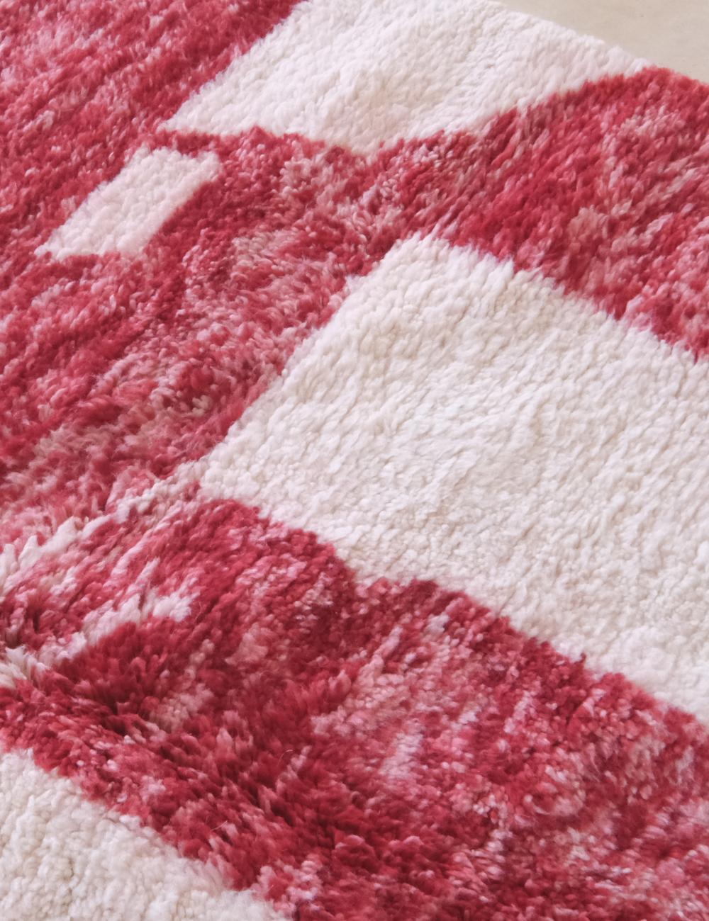 2020s Moroccan Modern Wool Rug 8.3 x 5.8 ft / 254 x 177 cm - Surcoma