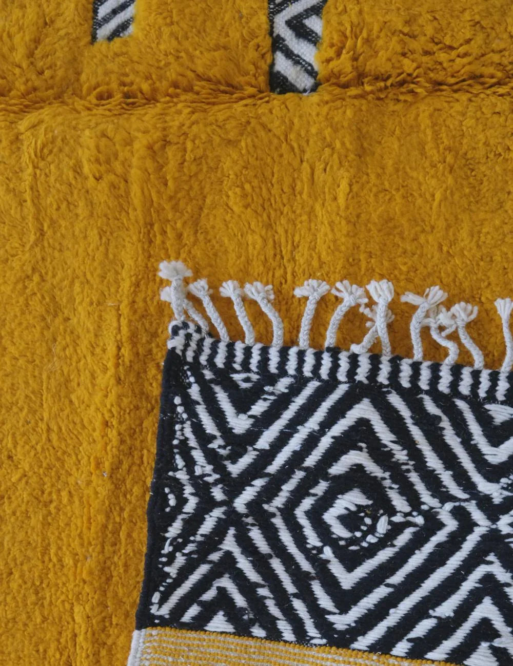 Orange Moroccan Rug 9.8 x 7.9 ft / 299 x 242 cm - Surcoma