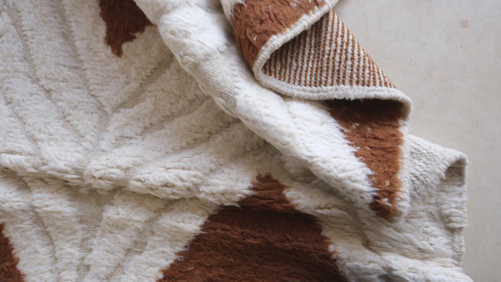 Moroccan Modern Wool Rug 9.6 x 7.1 ft / 294 x 218 cm - Surcoma