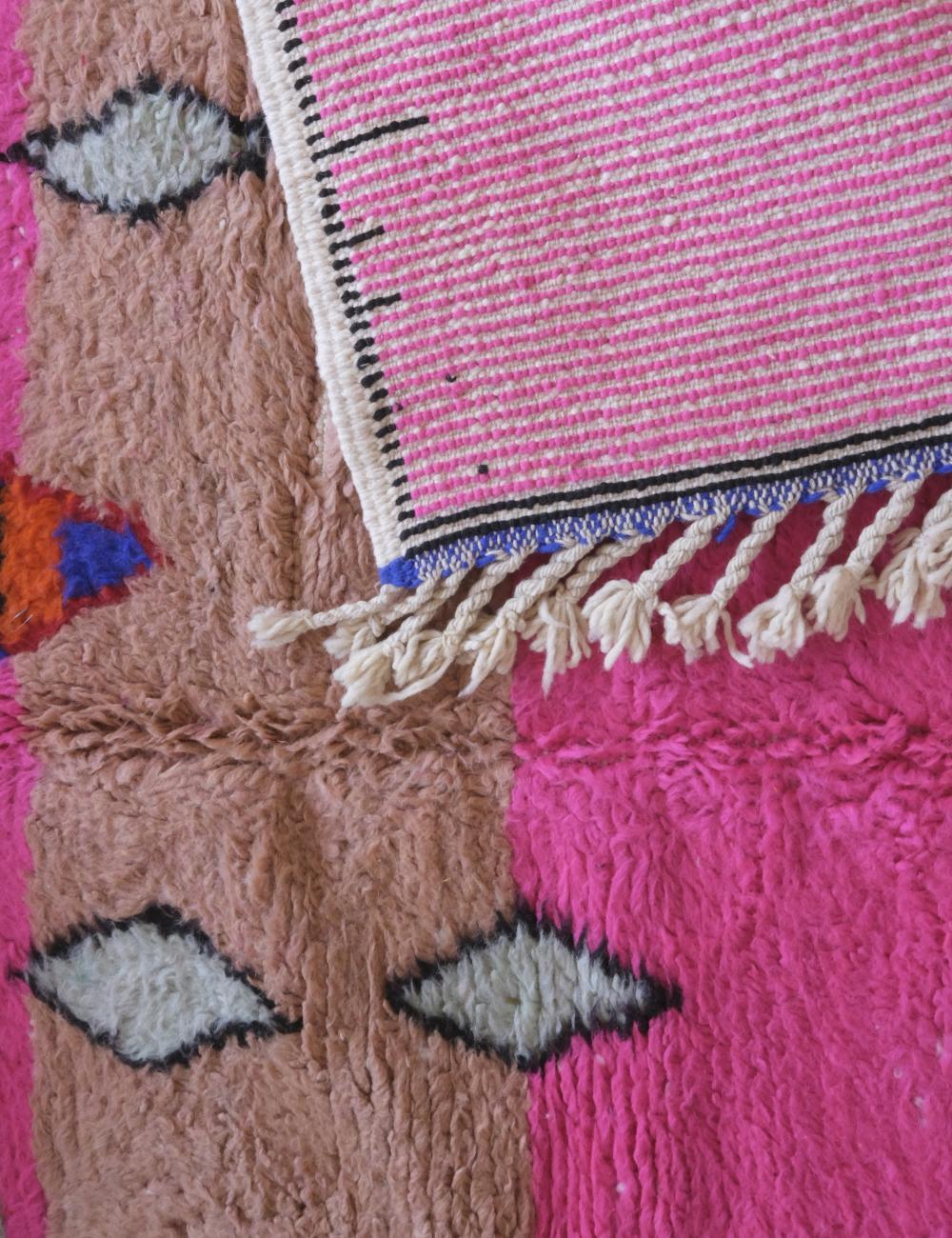 Moroccan Modern Wool Rug 7.7 x 6.2 ft / 235 x 191 cm - Surcoma