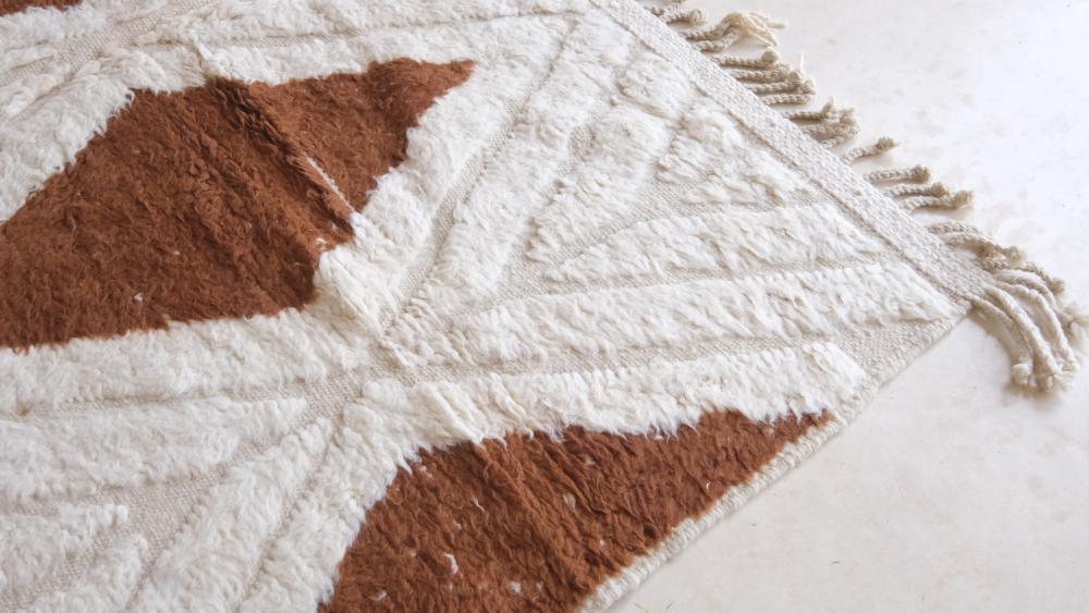Moroccan Modern Wool Rug 9.6 x 7.1 ft / 294 x 218 cm - Surcoma