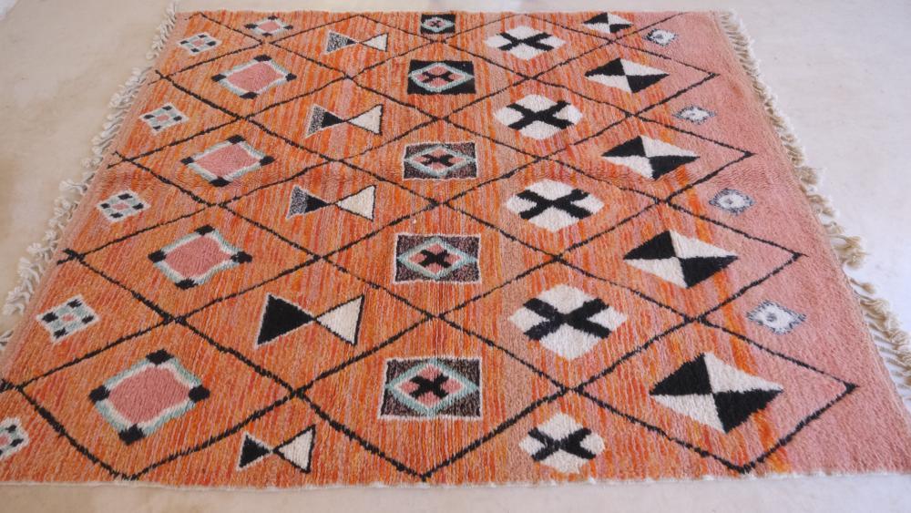 Moroccan Berber Modern Wool Rug 9.6 x 7.2 ft / 293 x 221 cm - Surcoma