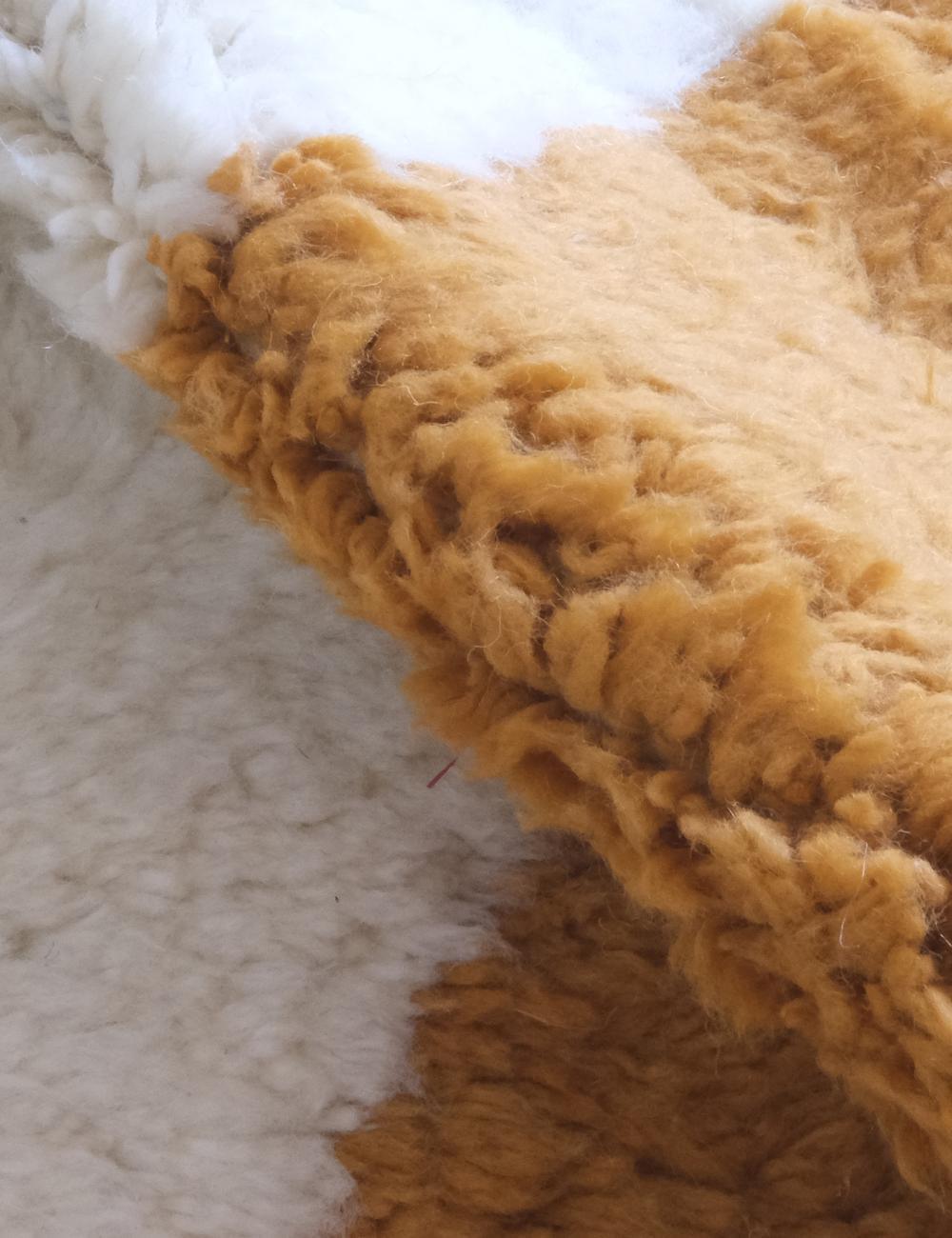 Moroccan Modern Wool Rug 9 x 7.4 ft / 273 x 227 cm - Surcoma