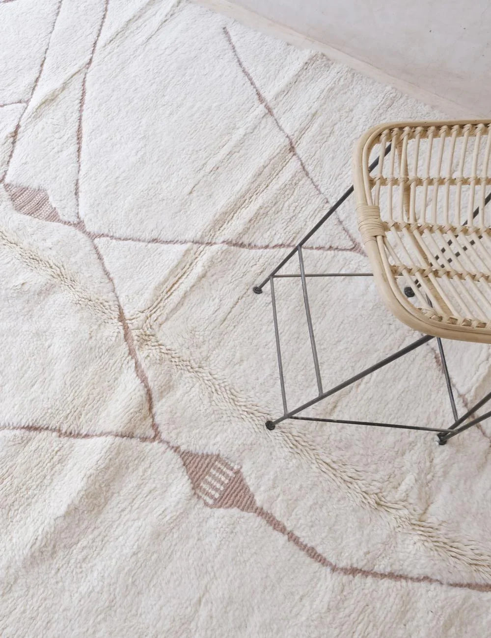White Moroccan Modern Wool Rug 9.7 x 8.3 ft / 296 x 255 cm - Surcoma