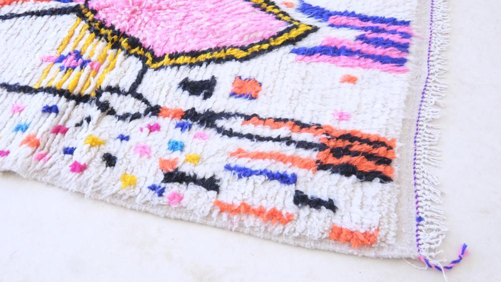 Moroccan Neon Wool Rug 6 x 4.1 ft / 183 x 127 cm - Surcoma