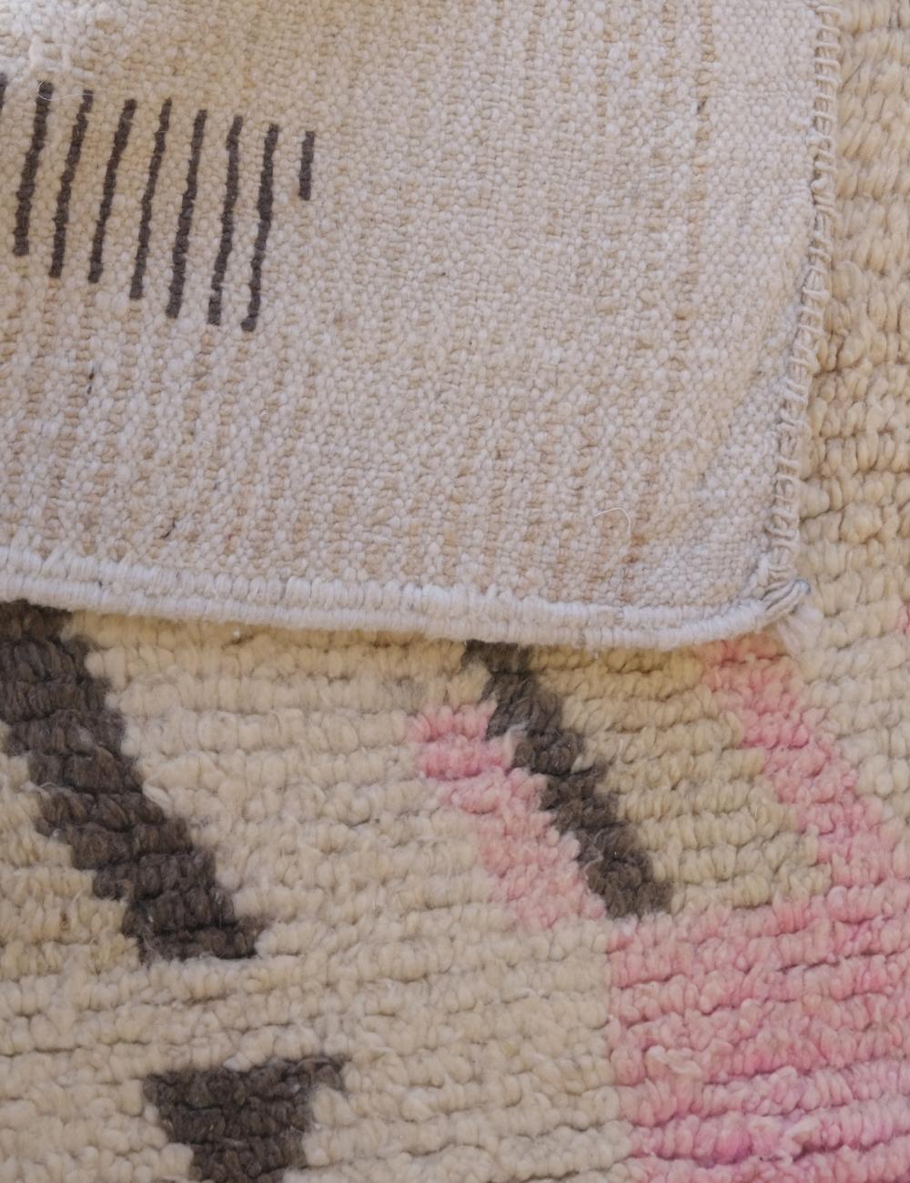 Moroccan Neutral Wool Rug 6.6 x 4.3 ft / 200 x 131 cm - Surcoma