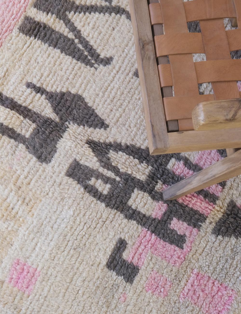 Moroccan Neutral Wool Rug 6.6 x 4.3 ft / 200 x 131 cm - Surcoma