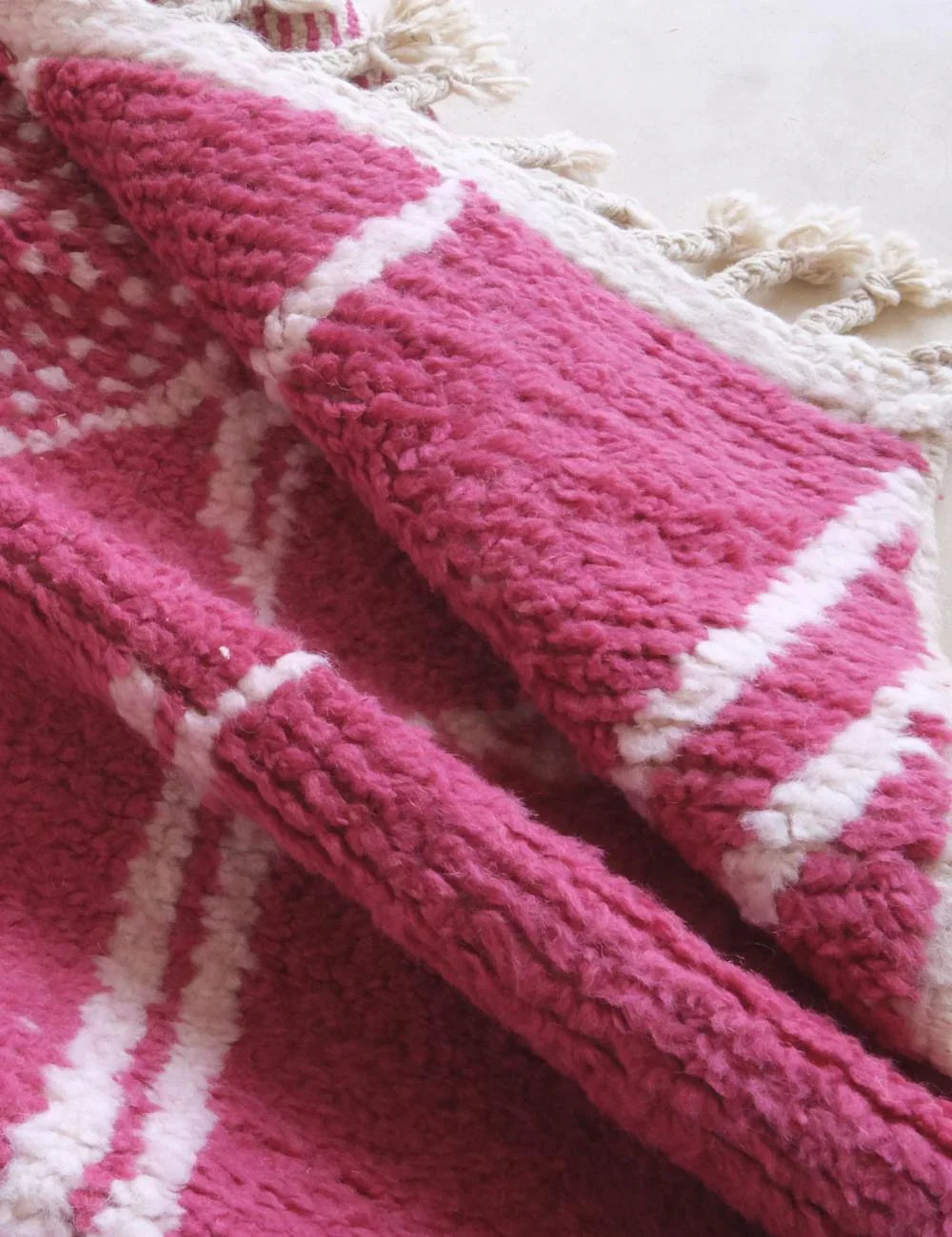 Moroccan Pink Modern Wool Rug 8.3 x 6 ft / 253 x 184 cm - Surcoma