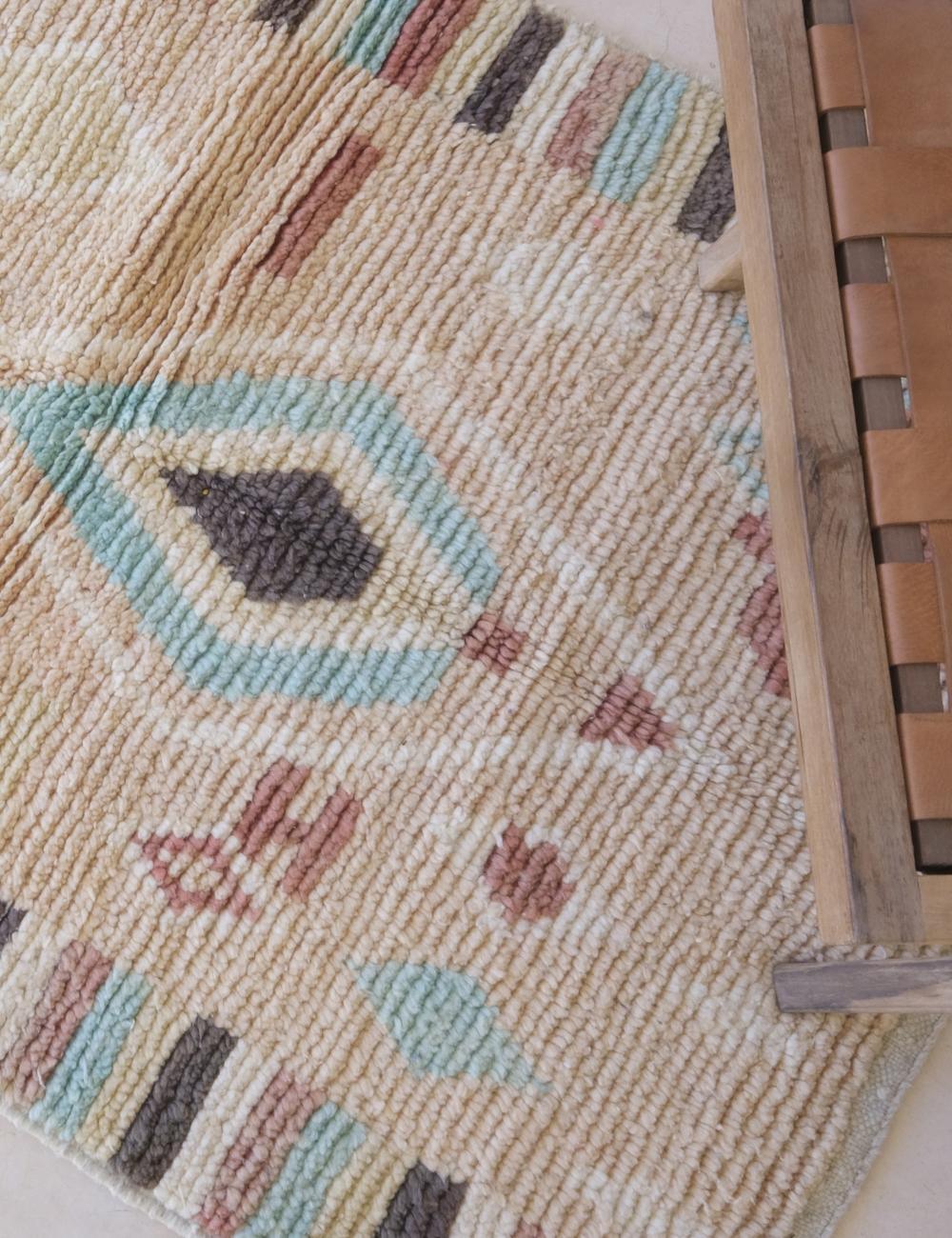Moroccan Small Boujad Wool Rug 5 x 3.1 ft / 152 x 97 cm - Surcoma