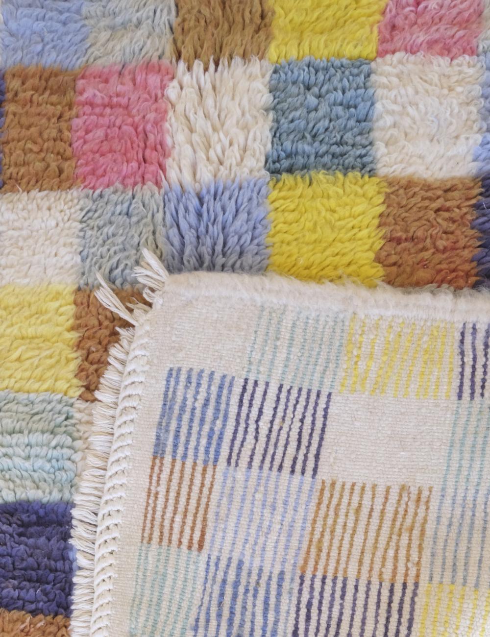 Moroccan Small Checkered Wool Rug 6.6 x 3.8 ft / 201 x 116 cm - Surcoma