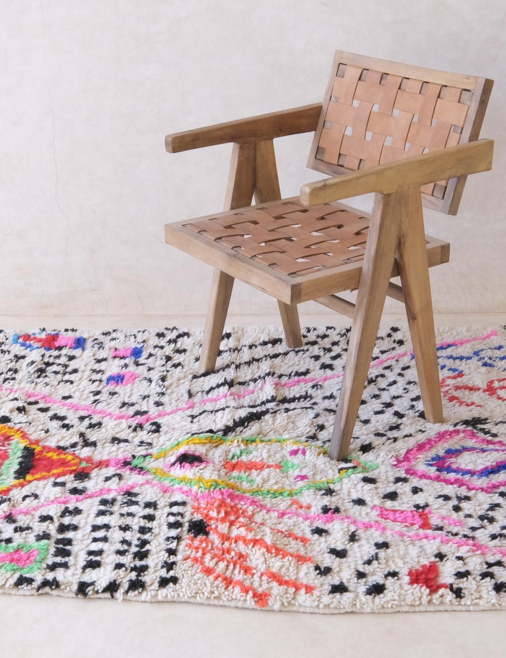 Moroccan Small Neon Wool Rug 5.2 x 4.2 ft / 158 x 130 cm - Surcoma