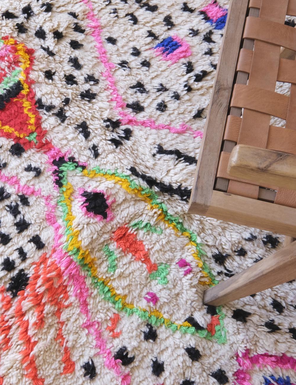 Moroccan Small Neon Wool Rug 5.2 x 4.2 ft / 158 x 130 cm - Surcoma