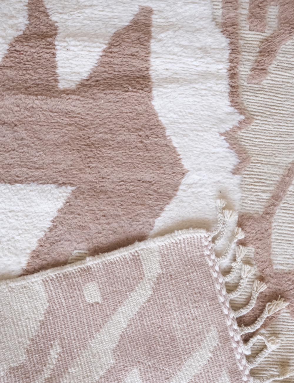Moroccan Tan Beige Wool Rug 9.6 x 8.2 ft / 292 x 250 cm - Surcoma