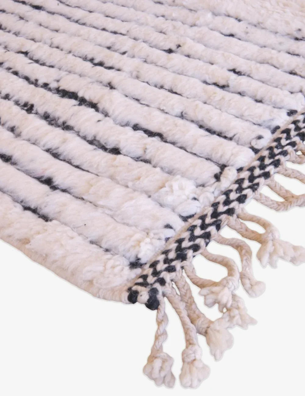 Moroccan Textured Beni Ourain Rug 9.5 x 4.4 ft / 290 x 134 cm - Surcoma