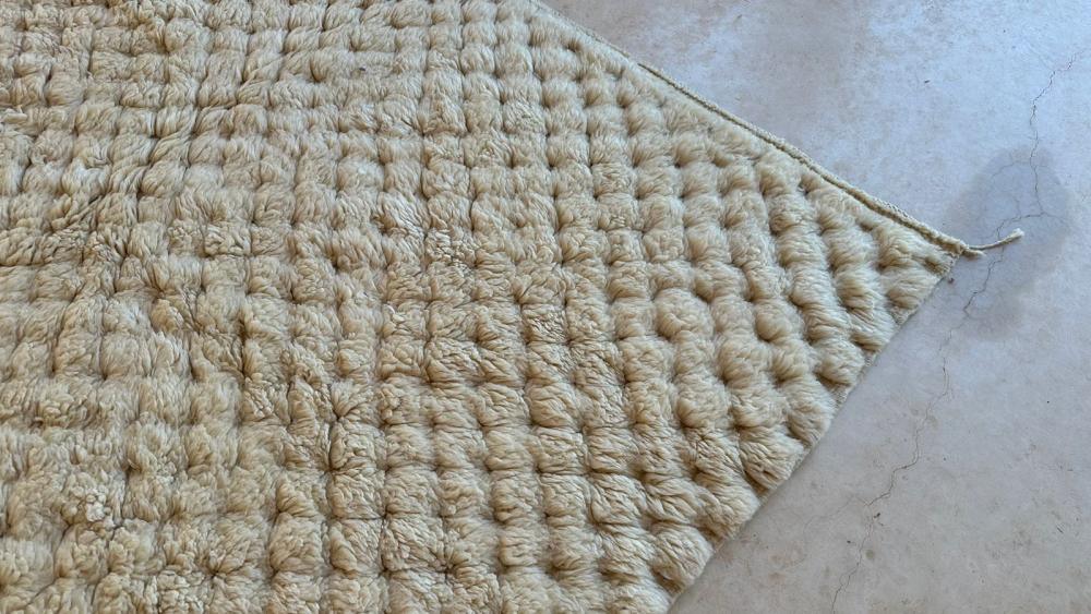 Moroccan White Beni Mrirt Rug 9.8 x 7.7 ft / 300 x 237 cm - Surcoma
