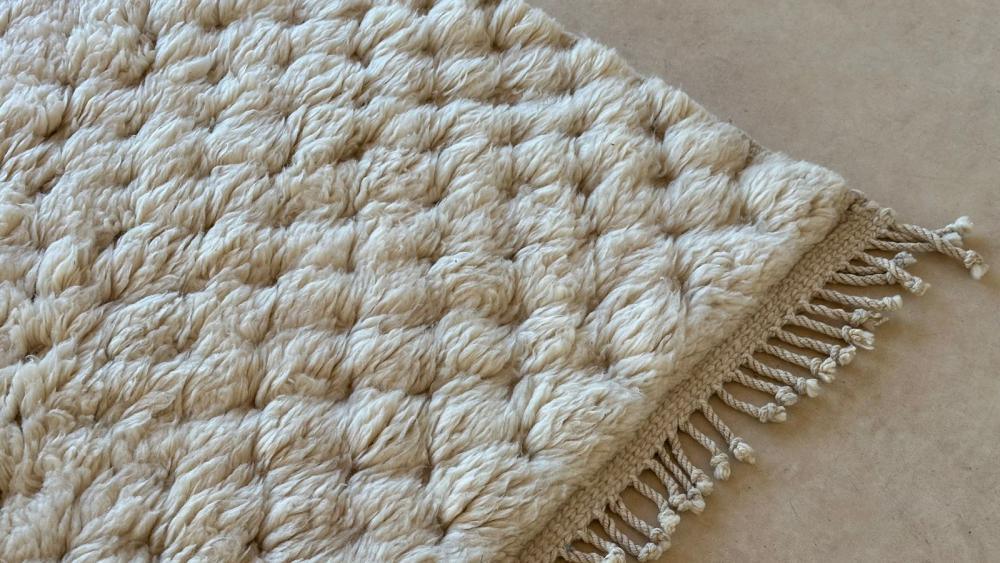 Moroccan White Beni Mrirt Rug 9.8 x 7.7 ft / 300 x 237 cm - Surcoma