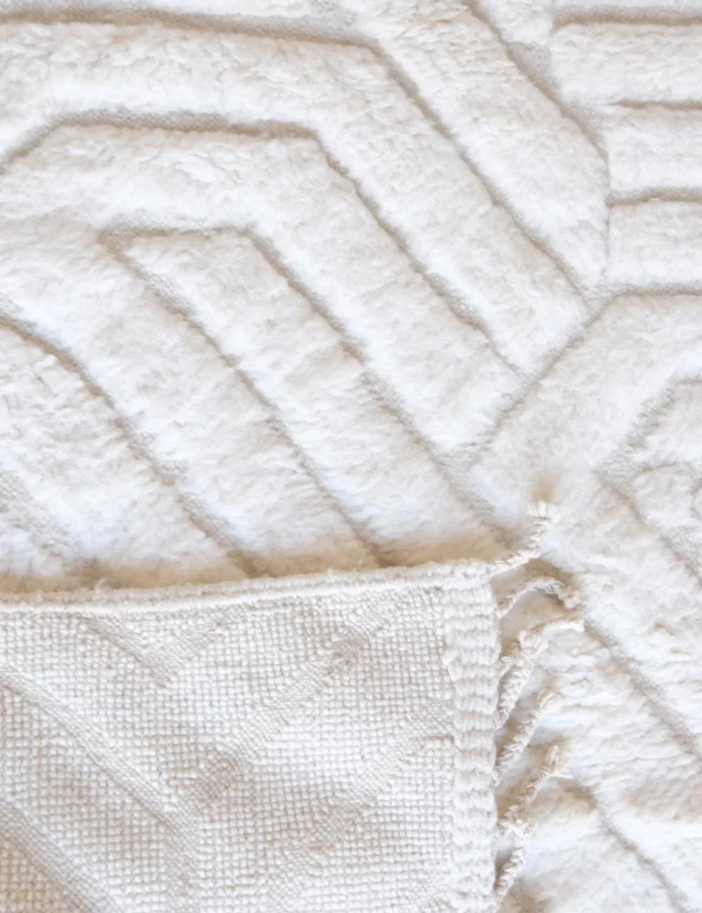 Moroccan Rug White 9.9 x 7.9 ft / 301 x 241 cm - Surcoma
