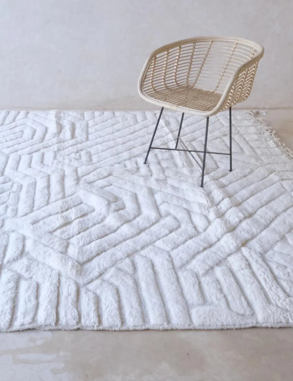 Moroccan Rug White 9.9 x 7.9 ft / 301 x 241 cm - Surcoma