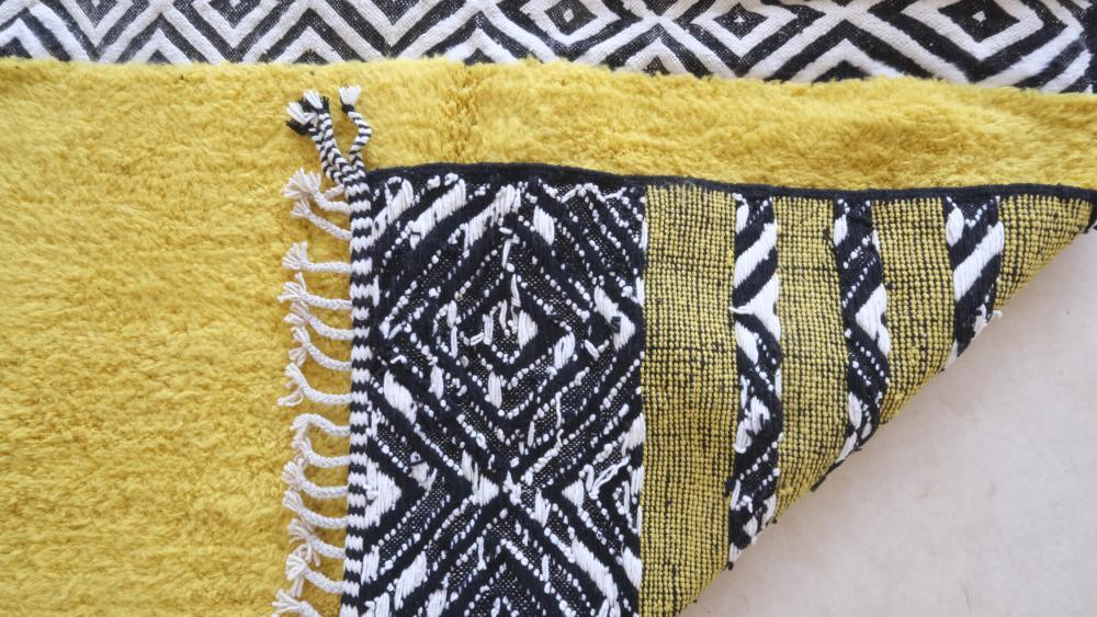 2020s Moroccan Yellow Modern Wool Rug 9.7 x 6.4 ft / 296 x 196 cm - Surcoma