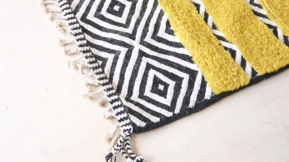 2020s Moroccan Yellow Modern Wool Rug 9.7 x 6.4 ft / 296 x 196 cm - Surcoma
