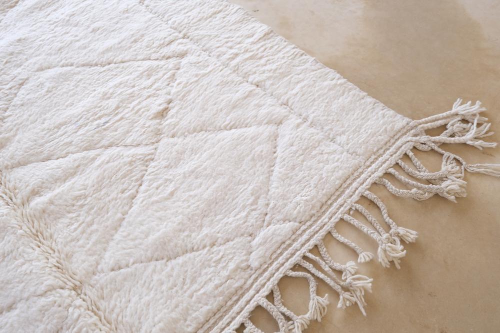 White Beni Ourain Wool Rug 11.7 x 6 ft / 358 x 185 cm - Surcoma