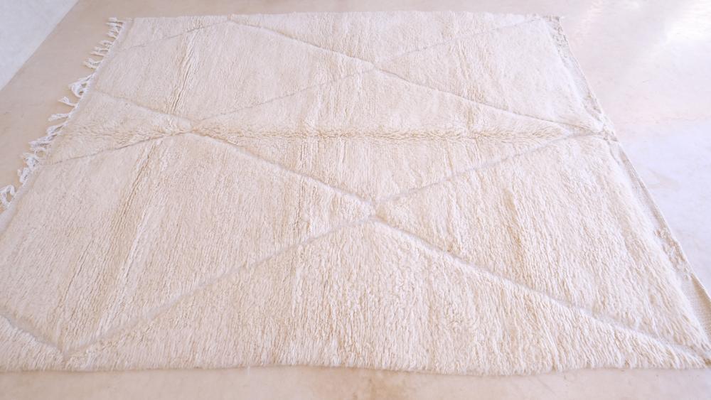 White Beni Ourain Wool Rug 9.2 x 6.8 ft / 281 x 210 cm - Surcoma