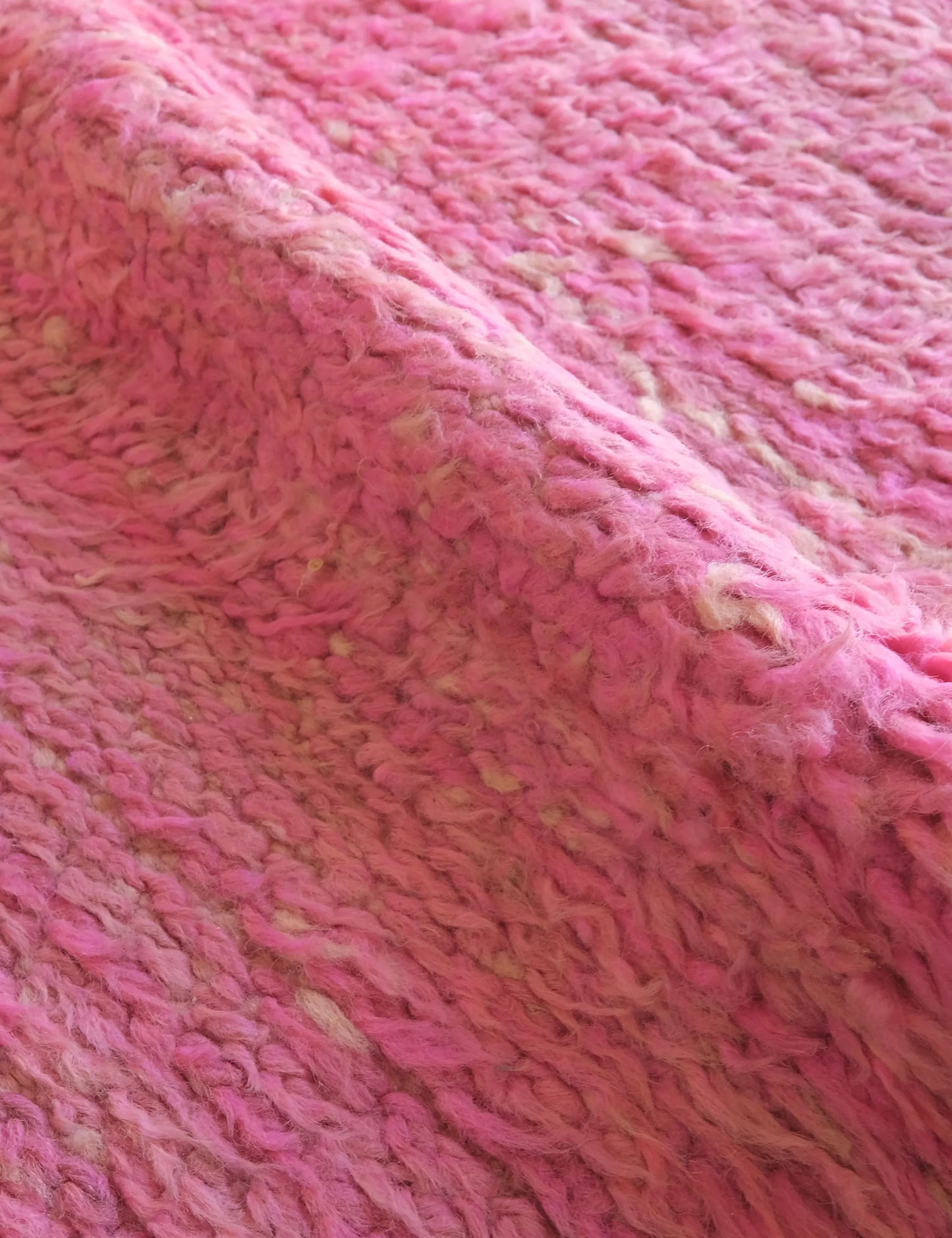 Moroccan Pink Wool Rug 10.4 x 5.7 ft / 317 x 174 cm - Surcoma