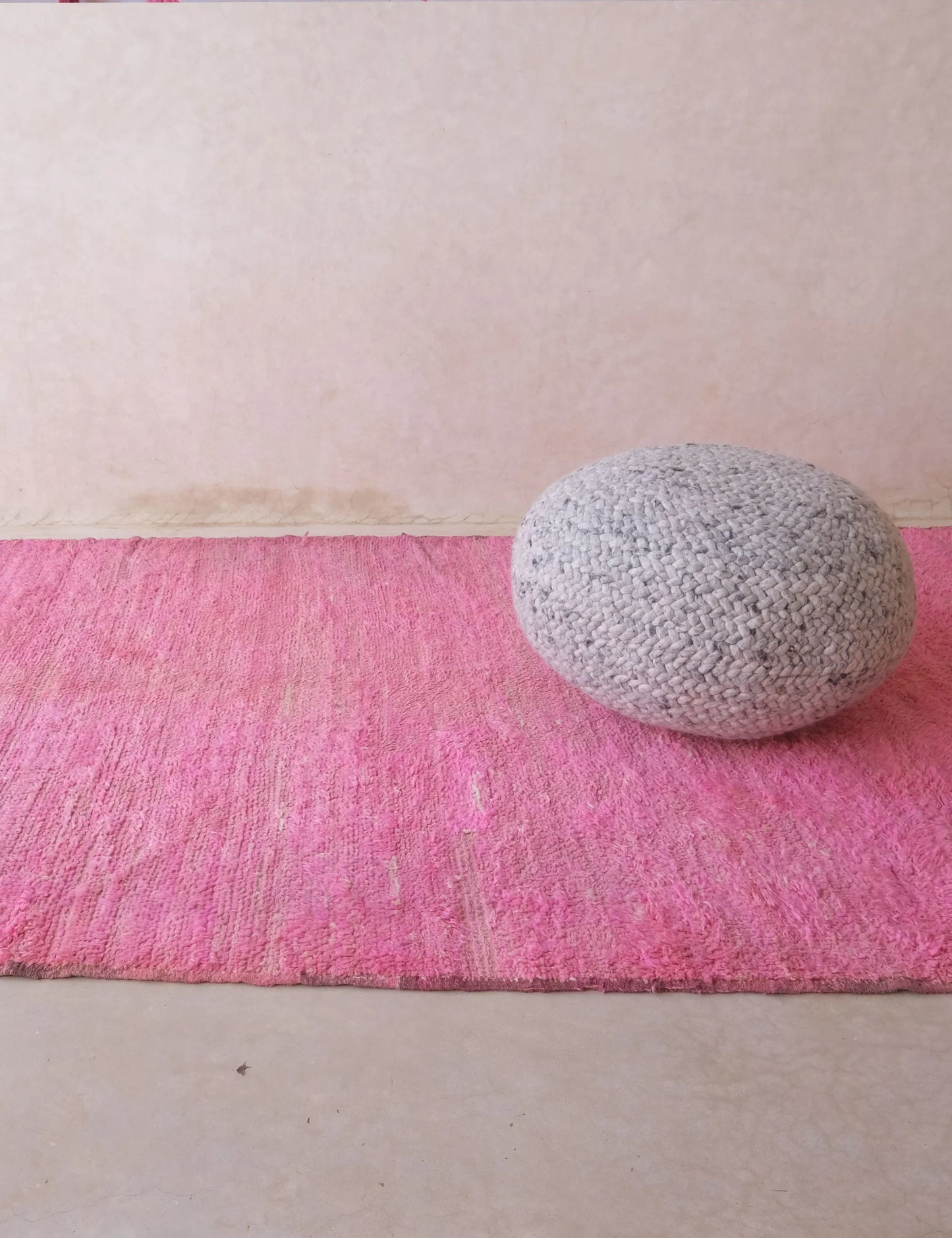 Moroccan Pink Wool Rug 10.4 x 5.7 ft / 317 x 174 cm - Surcoma
