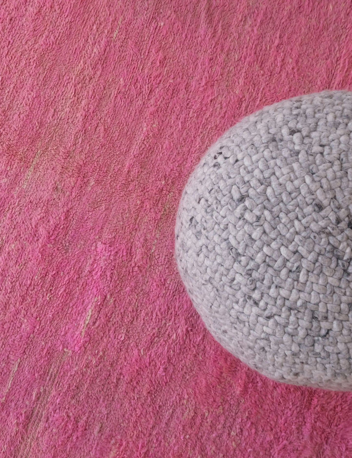 Moroccan Pink Wool Rug 10.4 x 5.7 ft / 317 x 174 cm - Surcoma