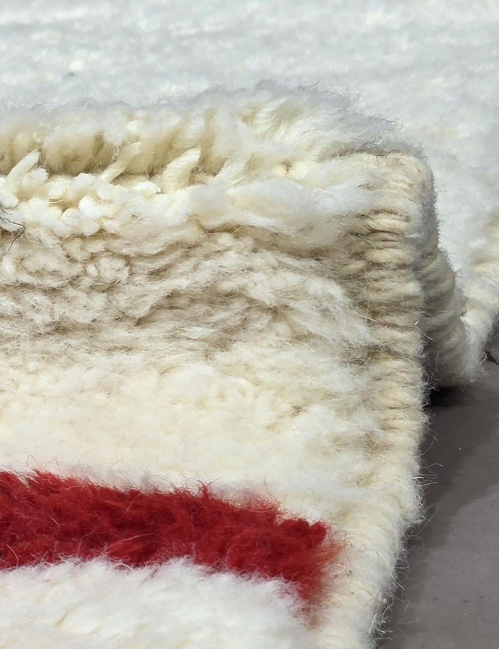 Contemporary Berber Rug 8.7 x 6.5 ft / 264 x 200 cm