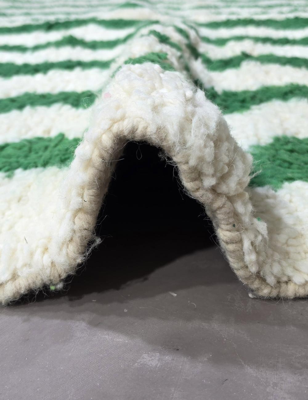 Green Wave Stripe Rug 10.1 x 8.2 ft / 307 x 252 cm