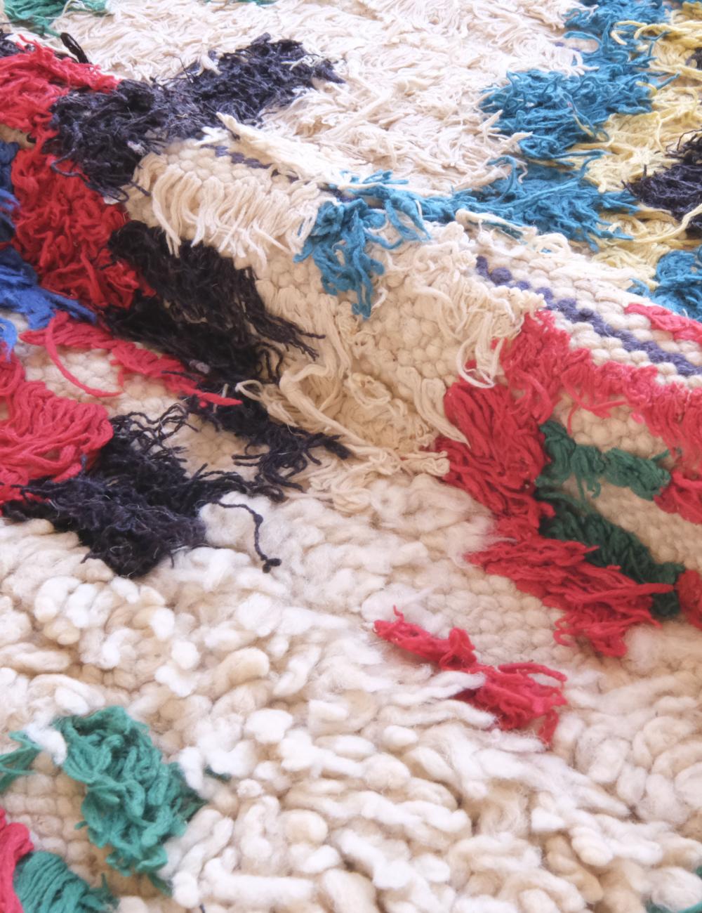 Authentic Moroccan Handwoven Rug 5.2 x 2.6 ft / 160 x 81 cm