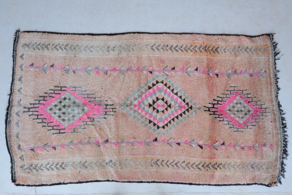 Authentic Pink Moroccan Wool Rug 9.5 x 5.4 ft / 290 x 165 cm - Surcoma