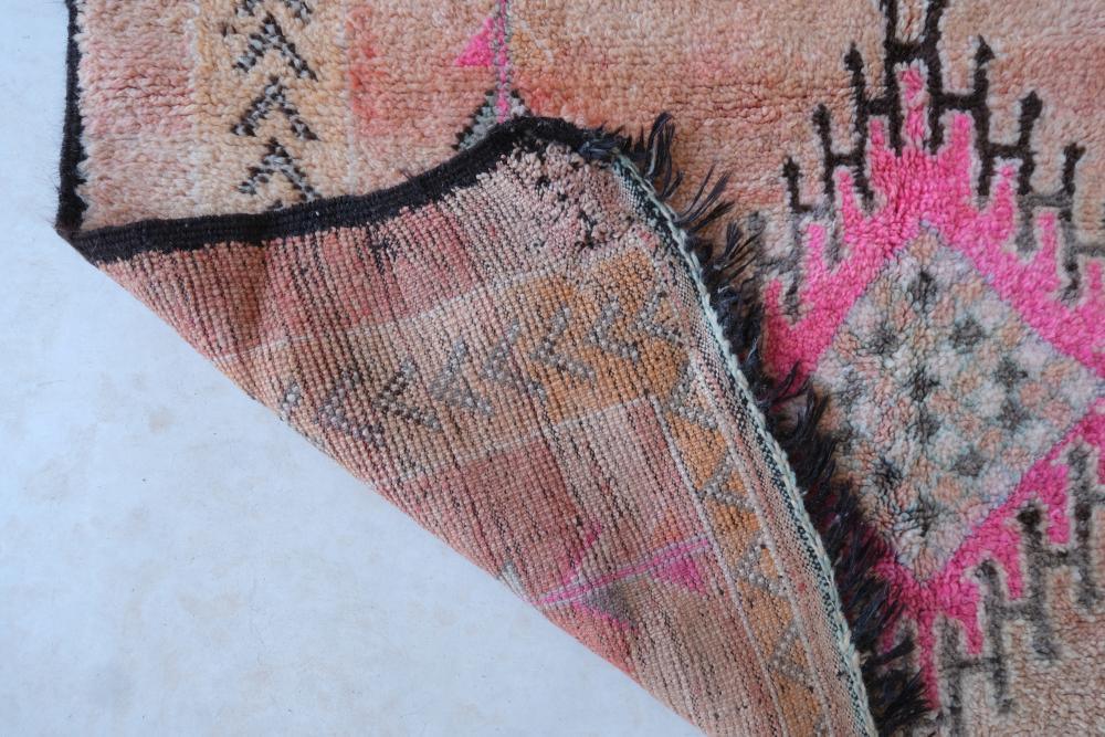 Authentic Pink Moroccan Wool Rug 9.5 x 5.4 ft / 290 x 165 cm - Surcoma