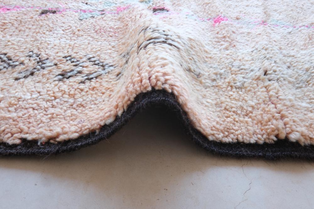Authentic Pink Moroccan Wool Rug 9.5 x 5.4 ft / 290 x 165 cm - Surcoma