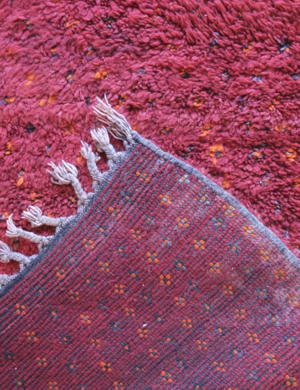 Authentic Red Moroccan Vintage Rug 9.5 x 6.4 ft / 290 x 197 cm - Surcoma