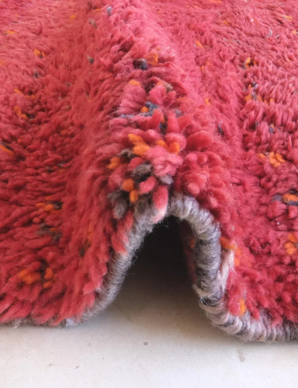 Authentic Red Moroccan Vintage Rug 9.5 x 6.4 ft / 290 x 197 cm - Surcoma