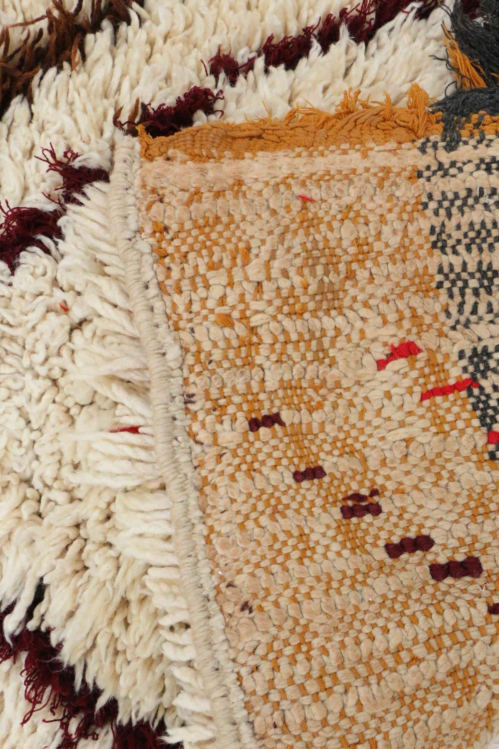 Abstract Moroccan Wool Rug 5.1 x 2.3 ft / 156 x 70 cm - Surcoma