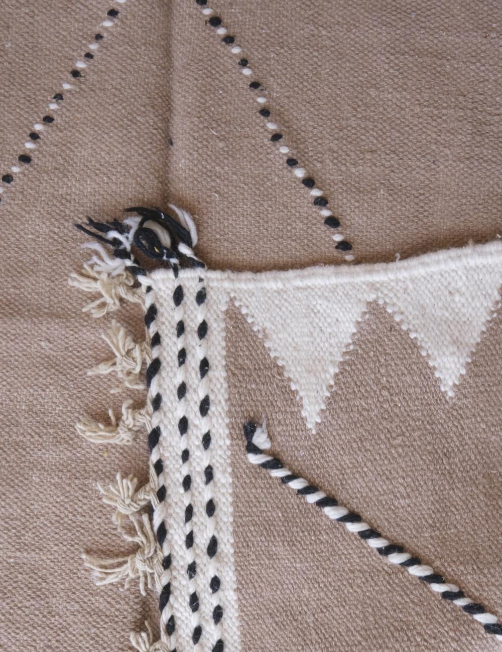 Beige Kilim Moroccan Rug 10.1 x 5.9 ft / 309 x 180 cm