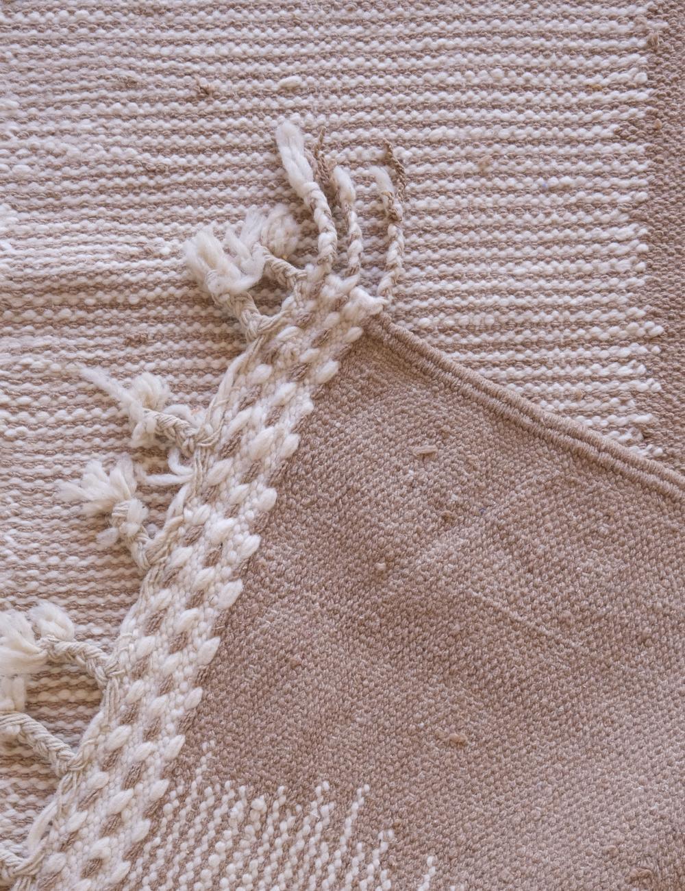 Beige Kilim Moroccan Runner Rug 8.4 x 3.4 ft / 255 x 106 cm - Surcoma