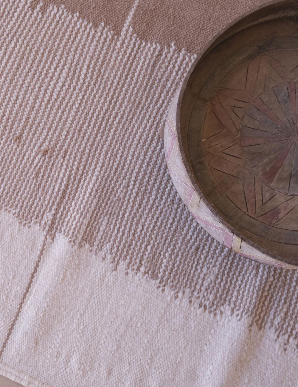 Beige Kilim Moroccan Runner Rug 8.4 x 3.4 ft / 255 x 106 cm - Surcoma