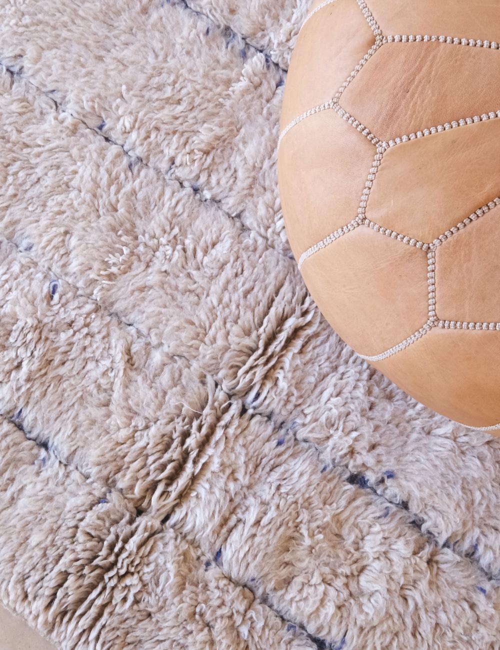 Beige Moroccan Accent Rug 4.3 x 3 ft / 130 x 94 cm